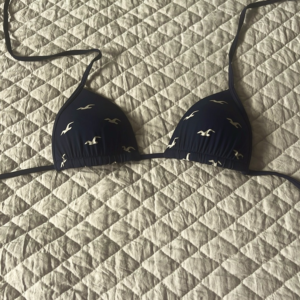 Hollister bikini top, small, slightly used